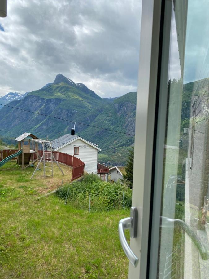 Indreli Feriehus Flåm Exterior foto